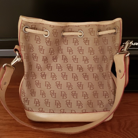 Authentic Dooney and Bourke purse - Picture 3 of 5